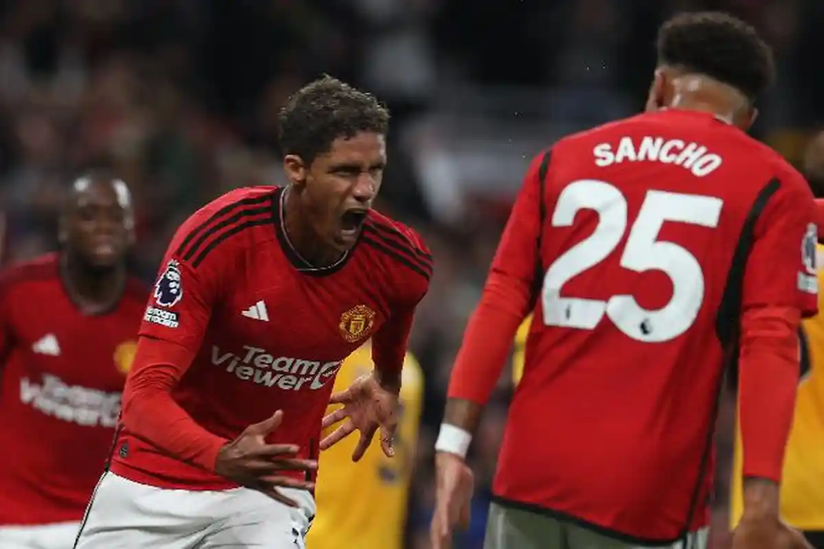 Hasil Manchester United vs Wolves : Gol Varane Menangkan Setan Merah, Cek Klasemen Liga Inggris