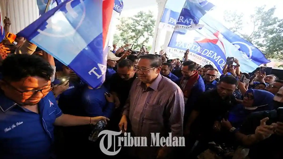 Berita Foto: AHY dan SBY Tiba di Medan, Setelah Peringati 19 Tahun Tsunami Aceh - 26122023_SAPA-KADER_ABDAN-SYAKURO-1.jpg