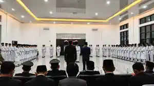 pengukuhan-paskibra-torut1.jpg