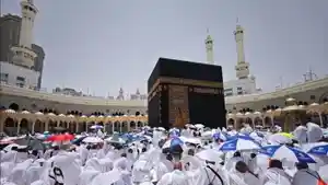 UMRAH-MANDIRI-Ilustrasi-Asosiasi-Muslim-Penyelenggara-Haji.jpg