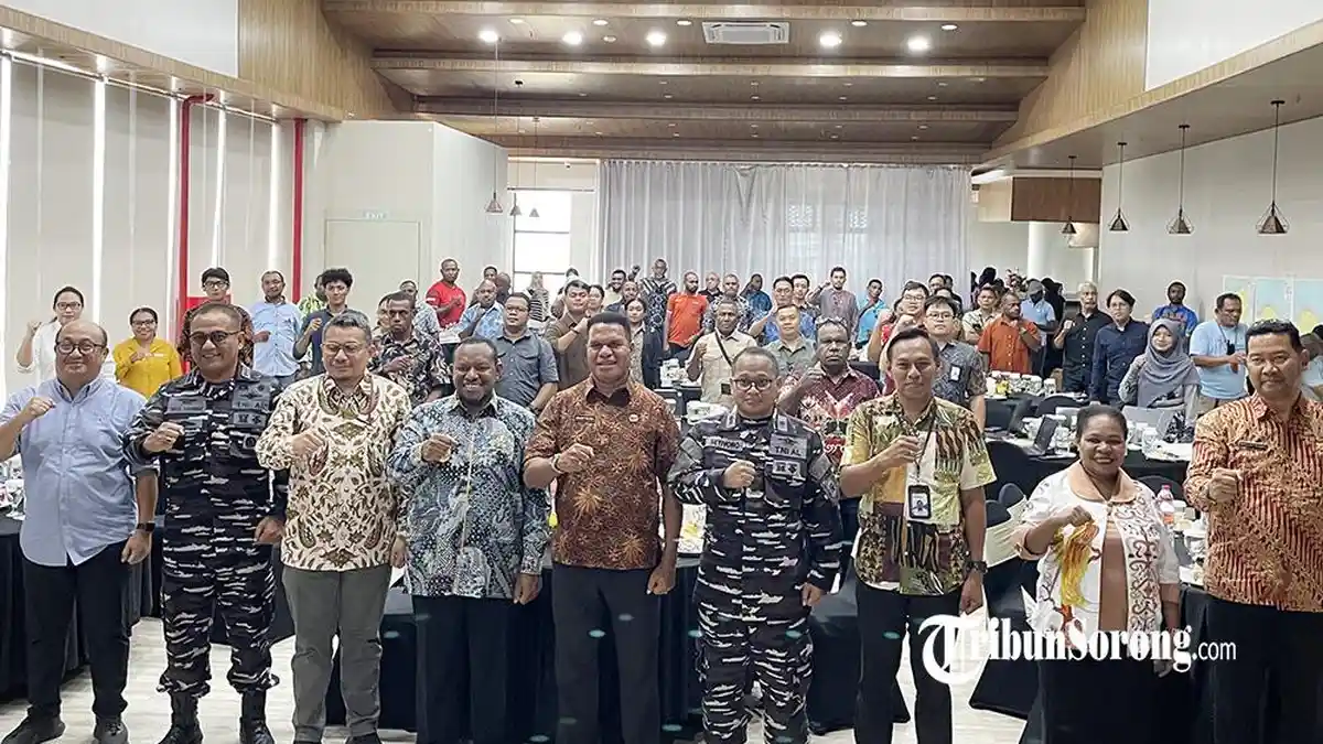 Wilayah Laut Papua Barat Daya Luas, Wagub Ahmad Nausrau Minta Penataan Fokus 3 Hal