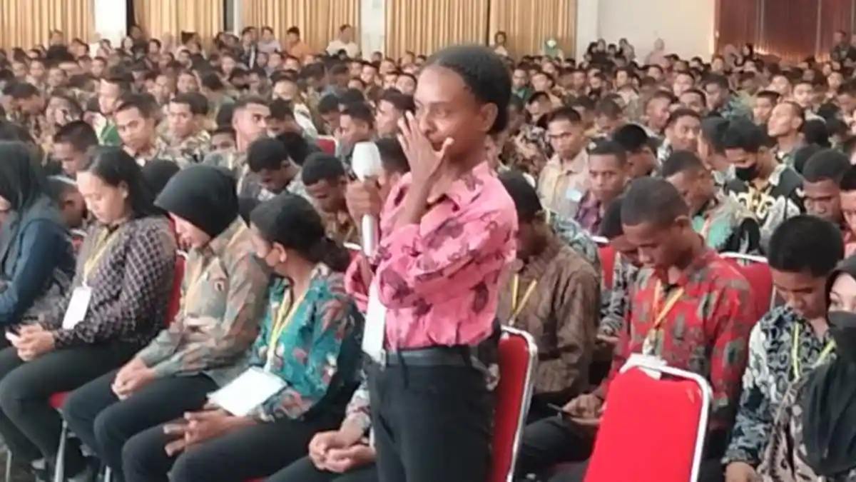 Lulus dengan Nilai Tertinggi, Caba Polwan OAP asal Polres Wondama Ini Terharu, Sempat Pingsan