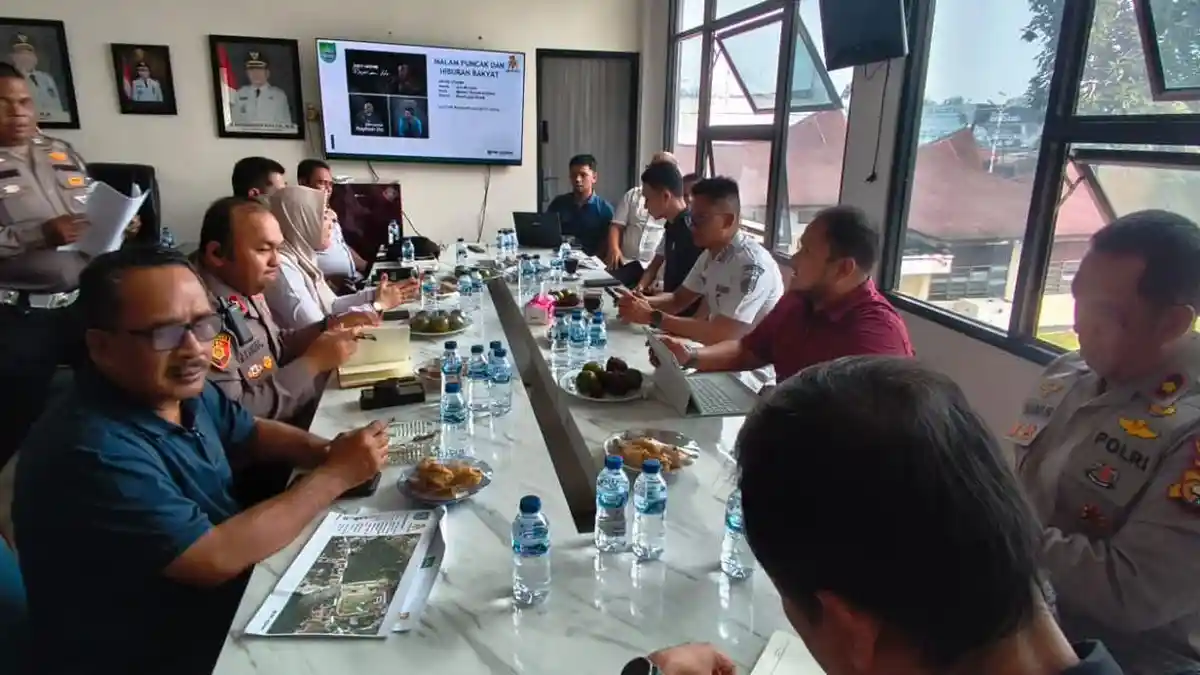 Camat Ujung Batu Baru Dapatkan 30 Tenda UMKM untuk Pesta Rakyat HUT ke ...