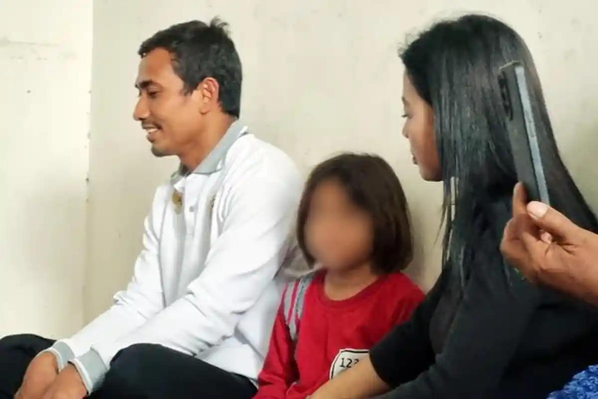 BREAKING NEWS Hasil Visum Bocah SD di Gresik yang Buta Dicolok Lidi Tusuk Bakso