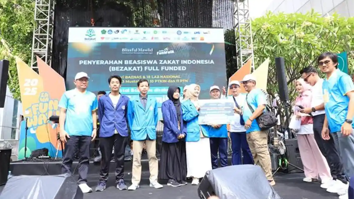Kemenag Serahkan Beasiswa Zakat Indonesia Rp 16,85 Miliar kepada 153 Mahasiswa