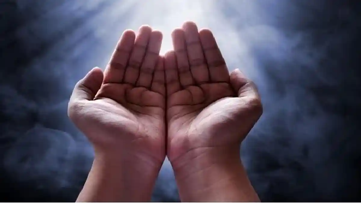 Urutan Dzikir Sesudah Sholat dan Wirid, Lengkap dengan Bacaan Doa Setelah Sholat Maghrib