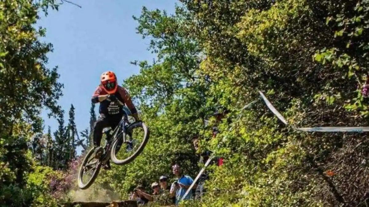 Sepeda Buatan Indonesia Juara Cross Country di Inggris