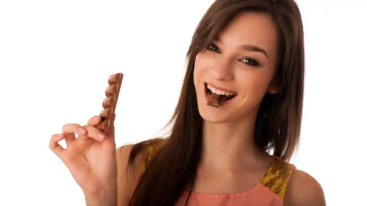 Mitos Cokelat - Bener Nggak Sih Kalau Si Manis Ini Bikin Gendut dan Jerawatan Guys?
