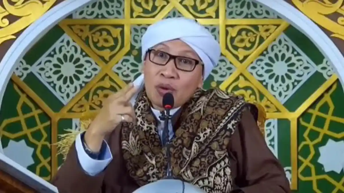 Benarkah Potong Kuku di Hari Sabtu Dilarang, Harus Jumat? Simak Penjelasan Buya Yahya