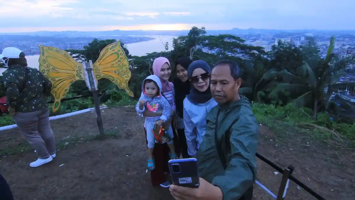Wisata Alam di Samarinda, Bukit Steling Suguhkan Panorama Hijau Daun, Unsur Air, Indahnya Sunset