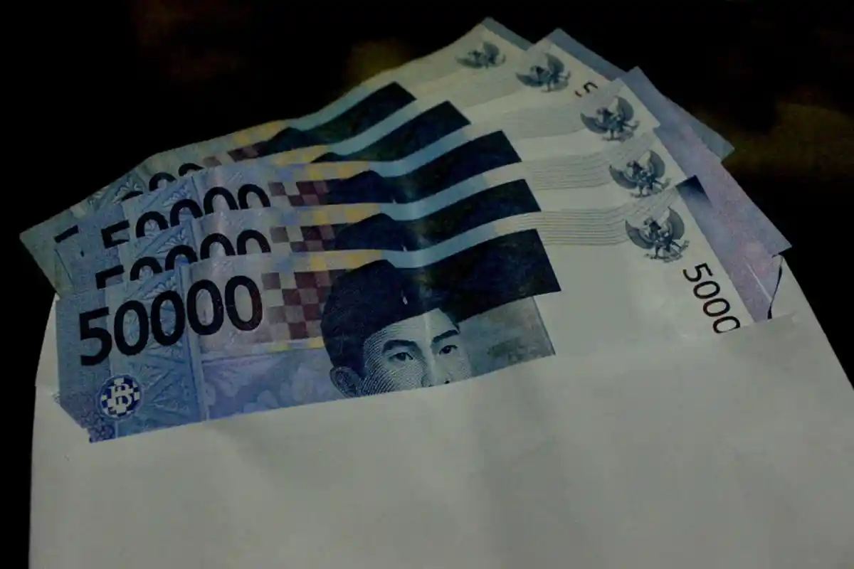 Masalah Gaji Guru SMA/SMK Masih Sering Dikeluhkan