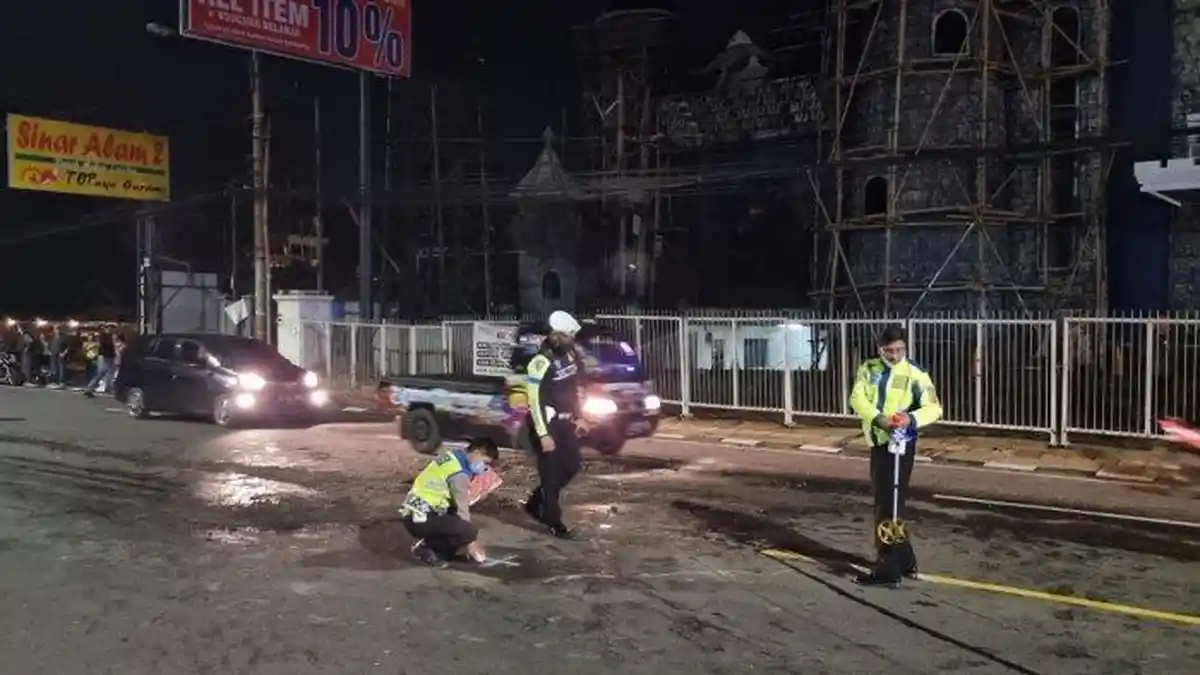 Kecelakaan Adu Banteng dengan Pajero di Jalur Puncak Megamendung, Sopir Xenia Tewas