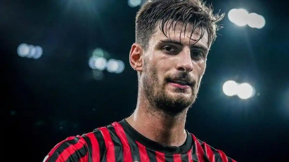 SOSOK Matteo Gabbia, Bek Muda AC Milan yang Baru Saja Perpanjang Kontrak, 'Terima Kasih, Maldini'