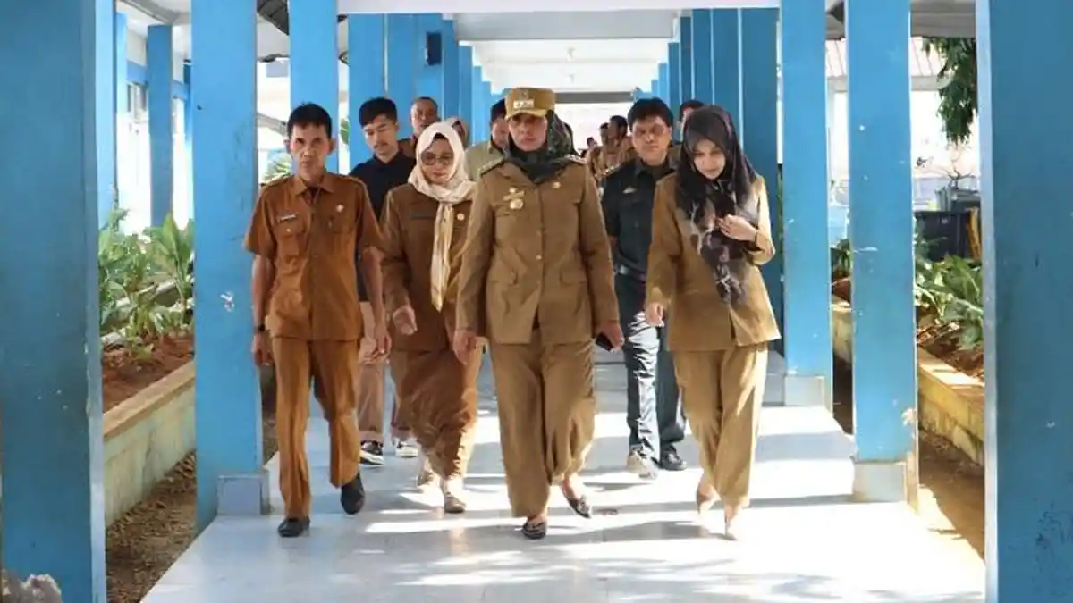 Pj Bupati Sidak RSUD Nagan Raya, Cek Ruang Pasien hingga ke WC: Jangan Ambil Uang Parkir dari Pasien