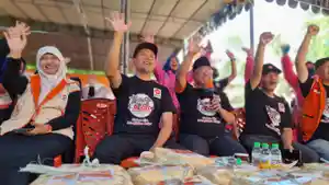 pks-jatim-bagikan-paket-kurban-ke-warga.jpg