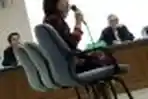 Mindo Rosalina Bersaksi di Sidang Neneng