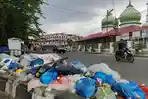 Sampah-di-jalan-Teuku-Umar-kawasan-Taman-Hijriah-Meulaboh.jpg