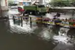 Kali Sabi di Kota Tangerang Meluap