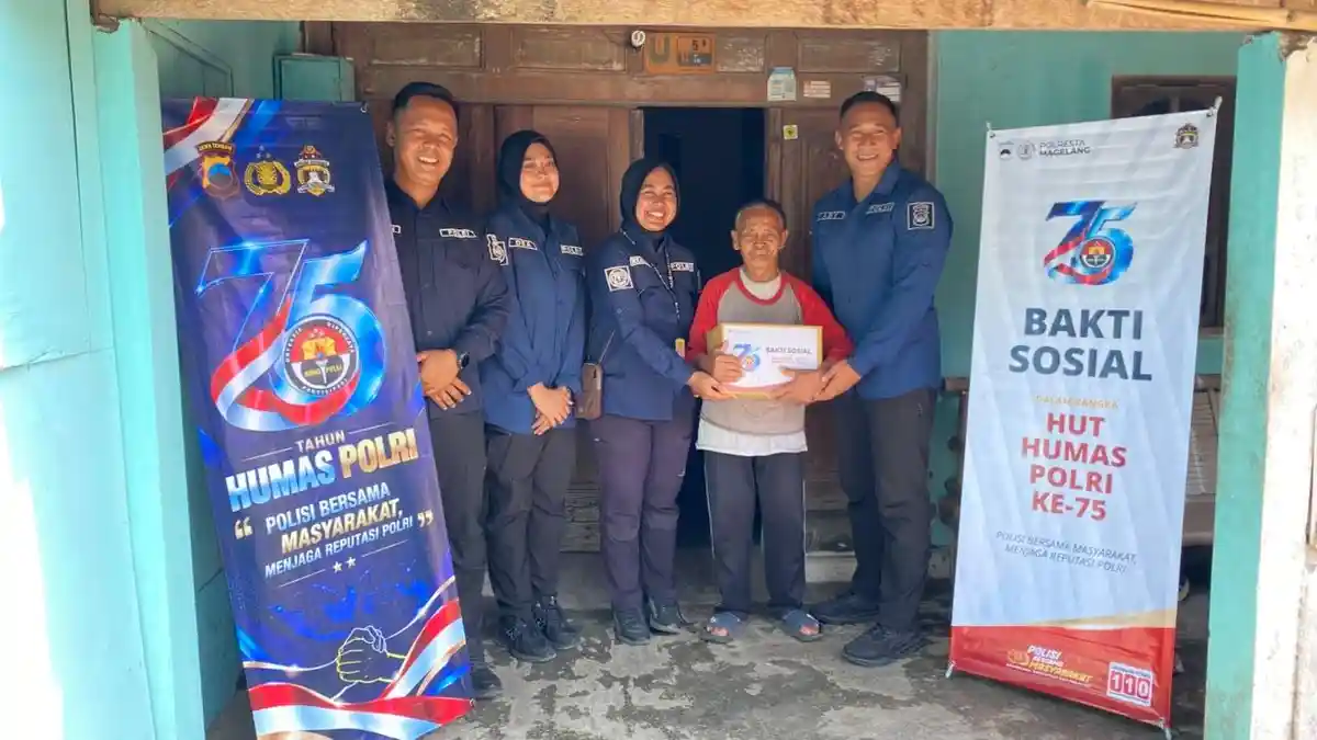 Sambut HUT ke-75 Humas Polri, Polresta Magelang Salurkan Sembako untuk ...