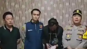 Polisi-mengamankan-CN-40-warga-Megamendung.jpg