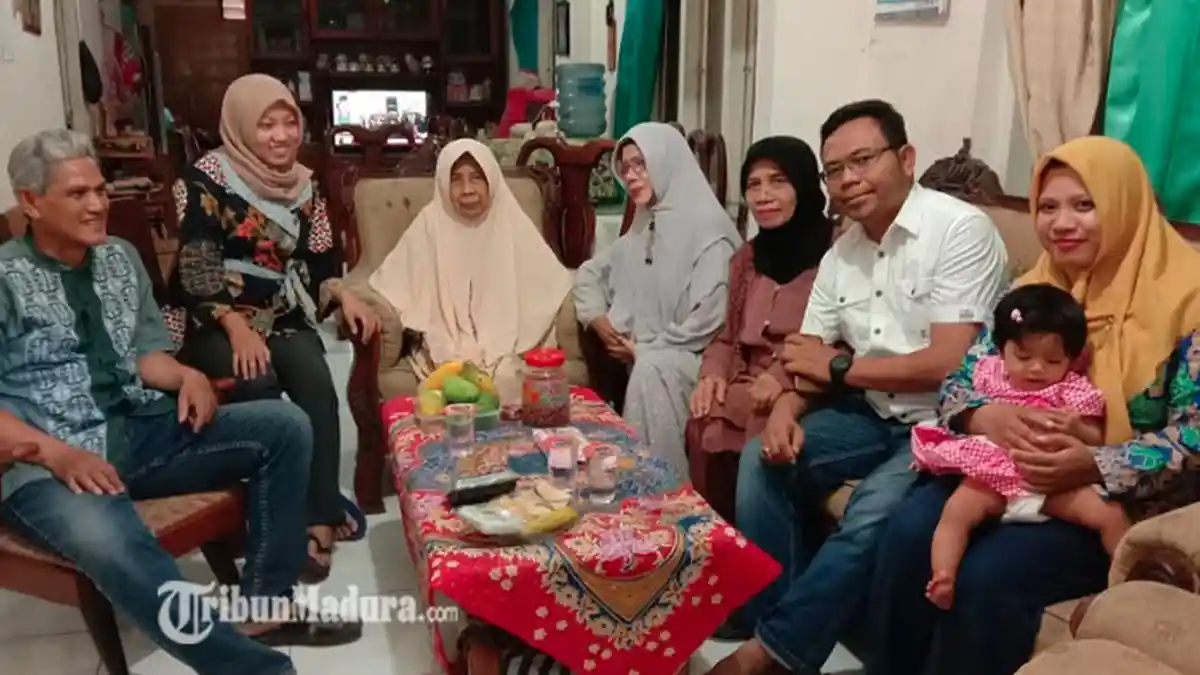 Pasca Mahfud MD Dilantik Menjadi Menko Polhukam, Keluarga Tunggu Kabar untuk Datang ke Jakarta