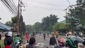 Dua-massa-terlibat-bentrok-di-Jalan-Raya-Bogor-Kecamatan-Cilodong.jpg