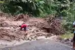 longsor-jalan-kabupaten-penghubung-Sepatnunggal-Sadahayu.jpg
