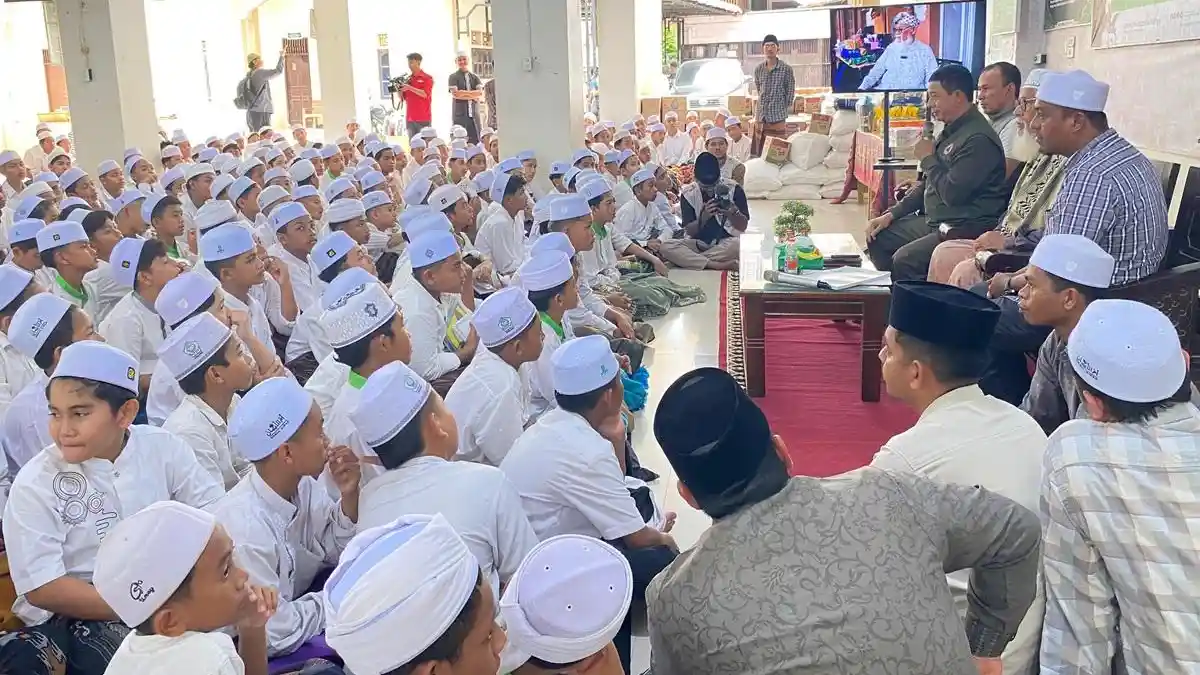 Kepala BNPB Berkunjung ke Pesantren Ummul Ayman Samalanga Bireuen
