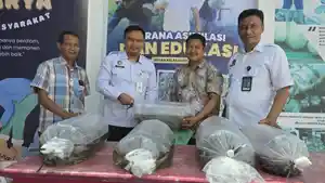 Penyerahan-bantuan-bibit-ke-Rutan-Nganjuk.jpg