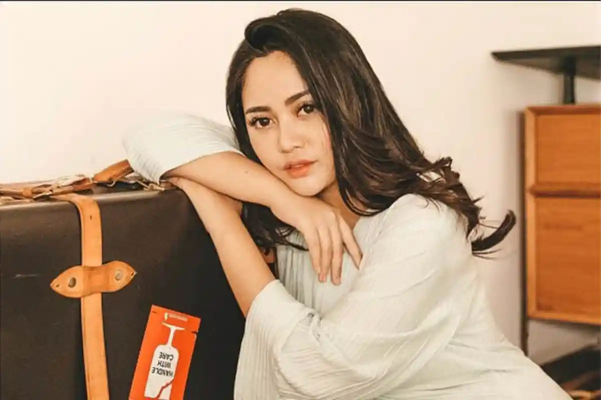 Rachel Vennya: Netizen Julid