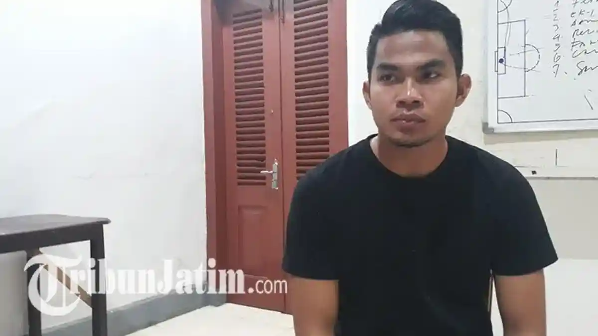 Kiper Muda Persela Lamongan Ungkap Wejangan Choirul Huda dan Cuaca Berbeda Saat Kejadian