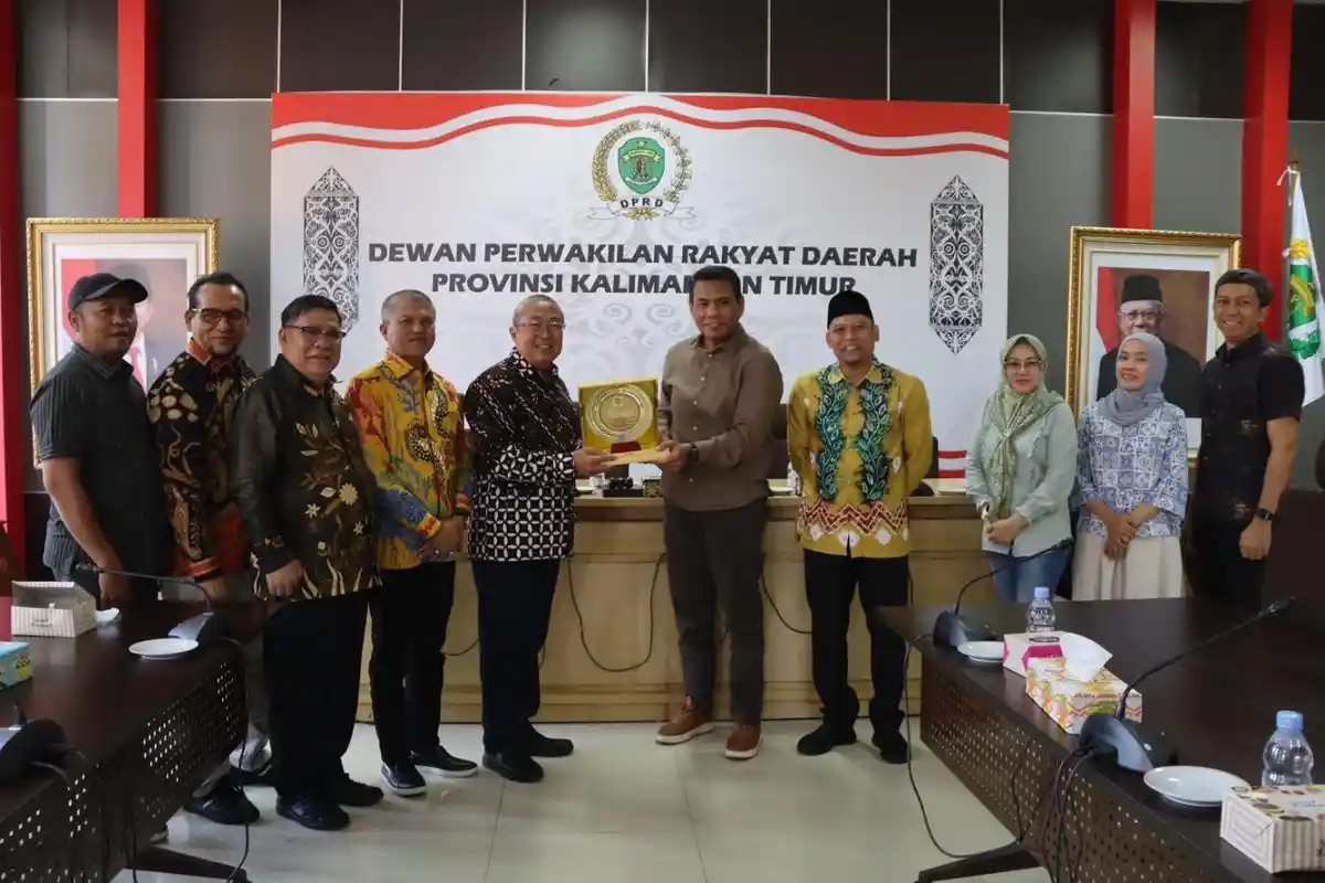 DPRD Kaltim Terima Kunjungan Bapemperda DPRD Riau, Selama Ada Pergub Soswasbang Diperbolehkan