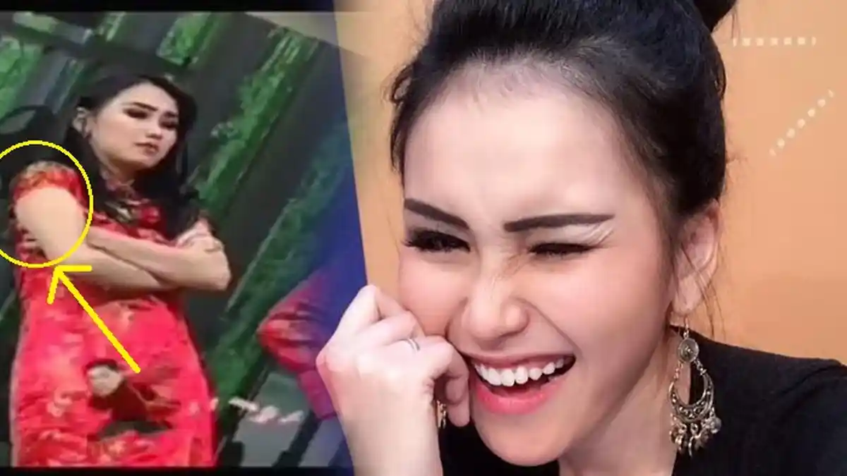 Makin Jorok! Garuk-garuk Ketek, Ayu Ting Ting Langsung Cium Tangannya