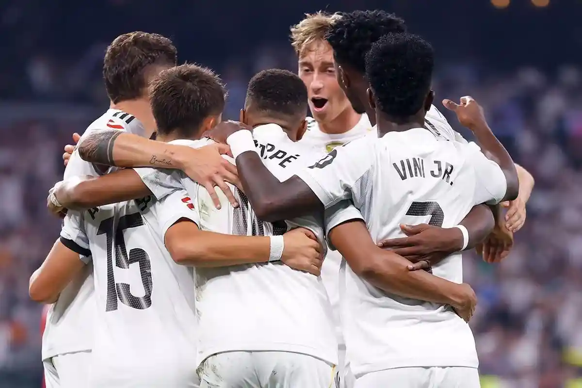 Klasemen Liga Champions: Barcelona Terjun ke Papan Tengah, Real Madrid Runner-up