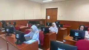 ujian-seleksi-masuk-UT-Majene.jpg