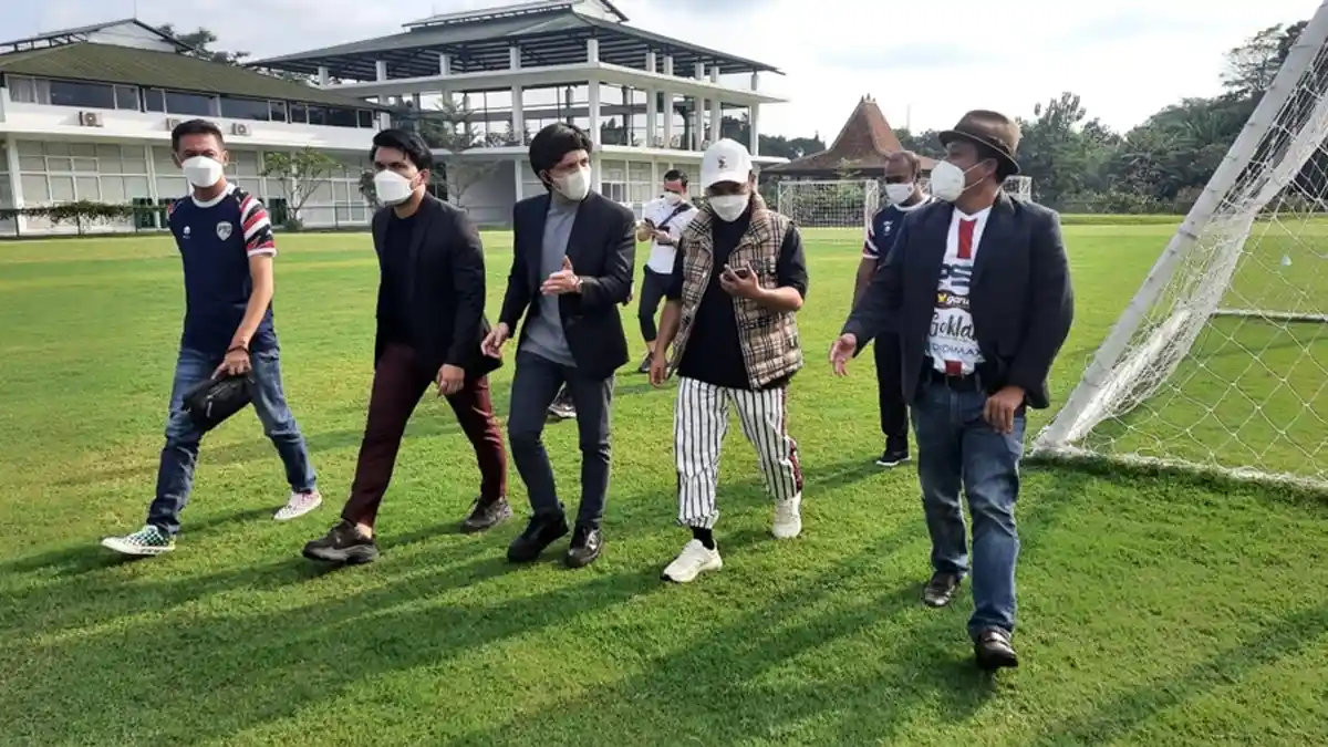 Bakal Berkolaborasi? Atta Halilintar dan Putra Siregar Nonton Latih Tanding PSG Pati di Yogyakarta