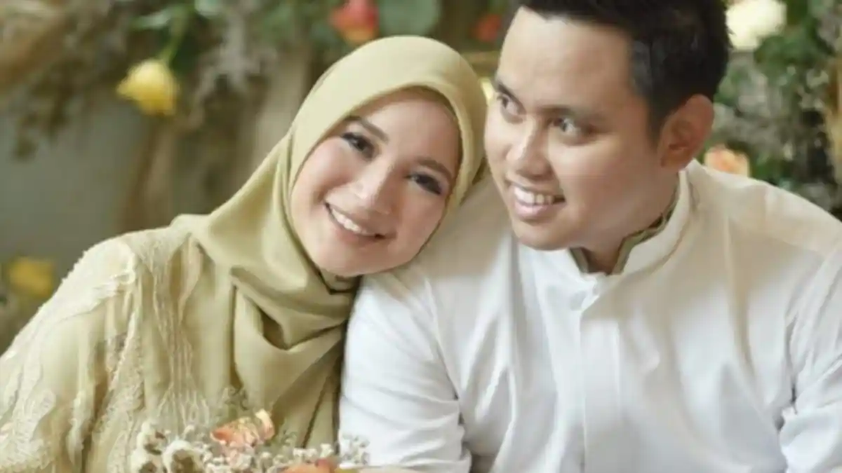 Suami Dilantik Jadi Bupati Kendal, Chacha Fredrica Singgung Sumpah Jabatan