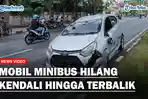 mobil-terbalik-di-kota.jpg
