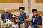 Momen-Prof-Nasaruddin-Umar-dan-Bunyamin-Yapid-Ikut-konferensi-Ulama.jpg