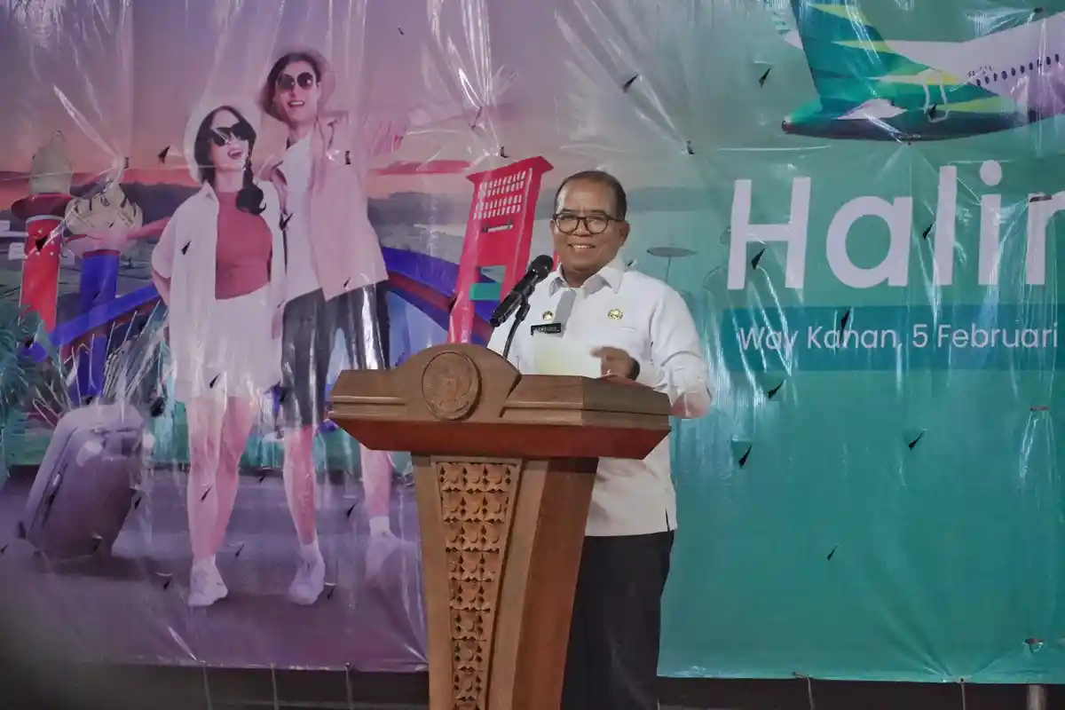 Pj Gubernur Resmikan Rute Penerbangan Way Kanan-Jakarta, Dorong Pertumbuhan Ekonomi dan Konektivitas - RESMIKAN-RUTE-PENERBANGAN-Pj-Gubernur-Lampung-Samsudin.jpg