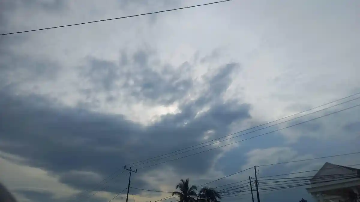 Prakiraan Cuaca Sulawesi Tenggara 23 Maret 2026: Kendari, Kolaka, Muna  Berawan, Wakatobi Hujan Malam - Tribunnewssultra.com