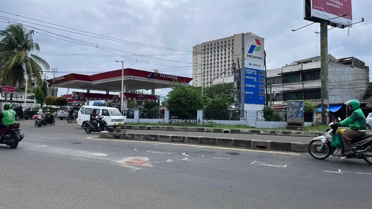 Cerita Warga Soal Pengendara Motor Tewas hingga Terlindas Bus di Ciputat Tangsel