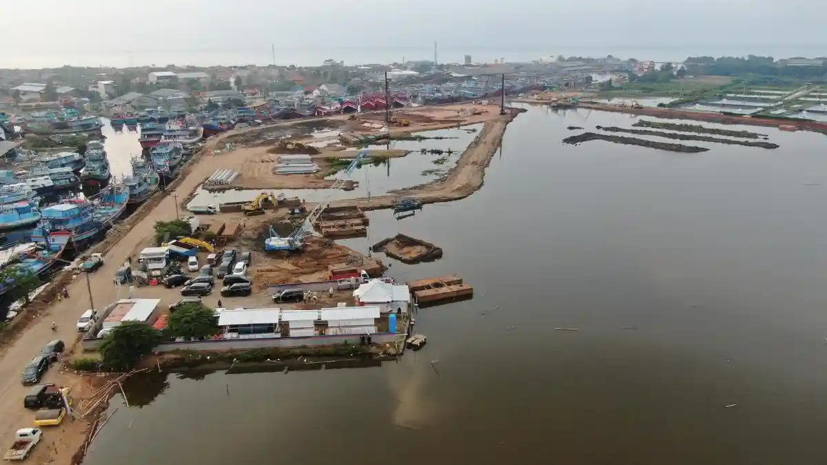 Dirjen Sumber Daya Air Kemen PUPUR Tinjau Proyek Pengendalian Banjir ke Kota Pekalongan