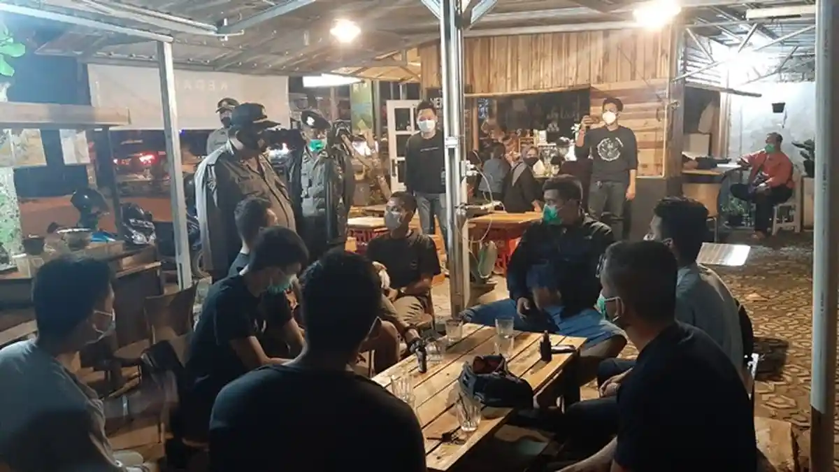 Rentan Terjadi Kerumunan, Polisi Ingatkan Pengunjung dan Pemilik Usaha Terapkan Prokes 3 M