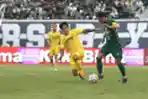 Persebaya Tekuk Persik Kediri 2-1 di Gelora Bung Tomo Surabaya