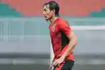 Kabar-Baik-Dari-Carlos-Pena-Jelang-Laga-Bigmatch-Liga-1-Persebaya-vs-Persija-Hansamu-Yama-Siap-Main.jpg