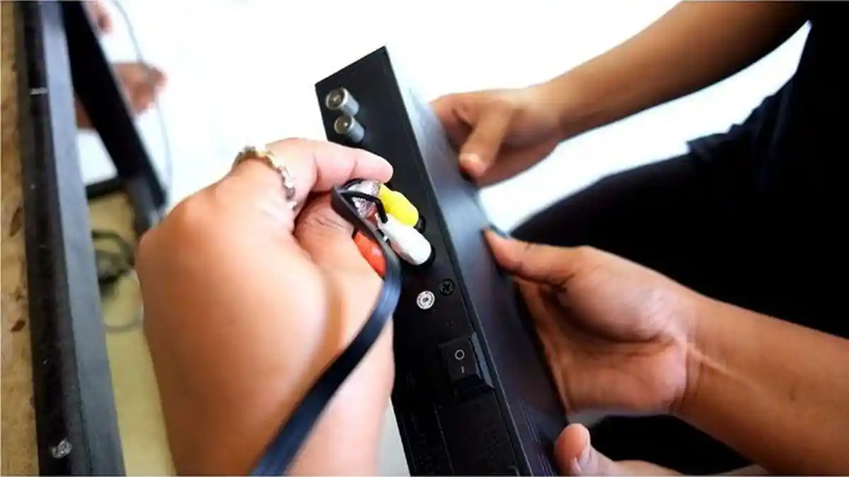 Tips Aman Menggunakan Set Top Box Agar Tidak Meledak, Hindari 5 Hal Ini Biar STB tak Cepat Rusak