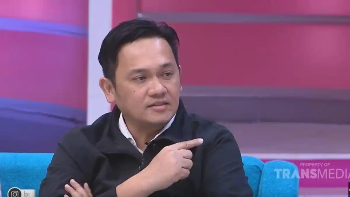 Ngaku Didatangi Nia Daniaty untuk Bantu Kasus Putrinya, Farhat Abbas Minta Olivia Buka-bukaan