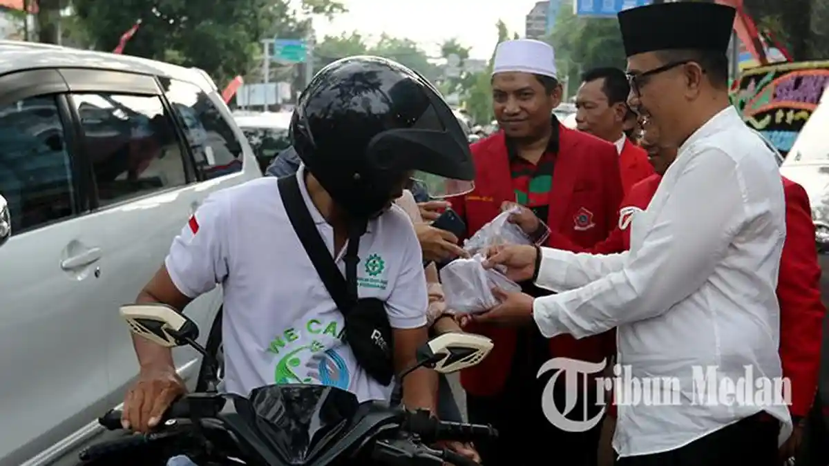 Berita Foto: Depidar II Soksi Sumut Gelar Buka Bersama dan Beri Santunan Kepada Anak Yatim - 32042022_SOKSI_SUMUT_BERBUKA_BERSAMA_DANIL_SIREGAR_4jpg.jpg