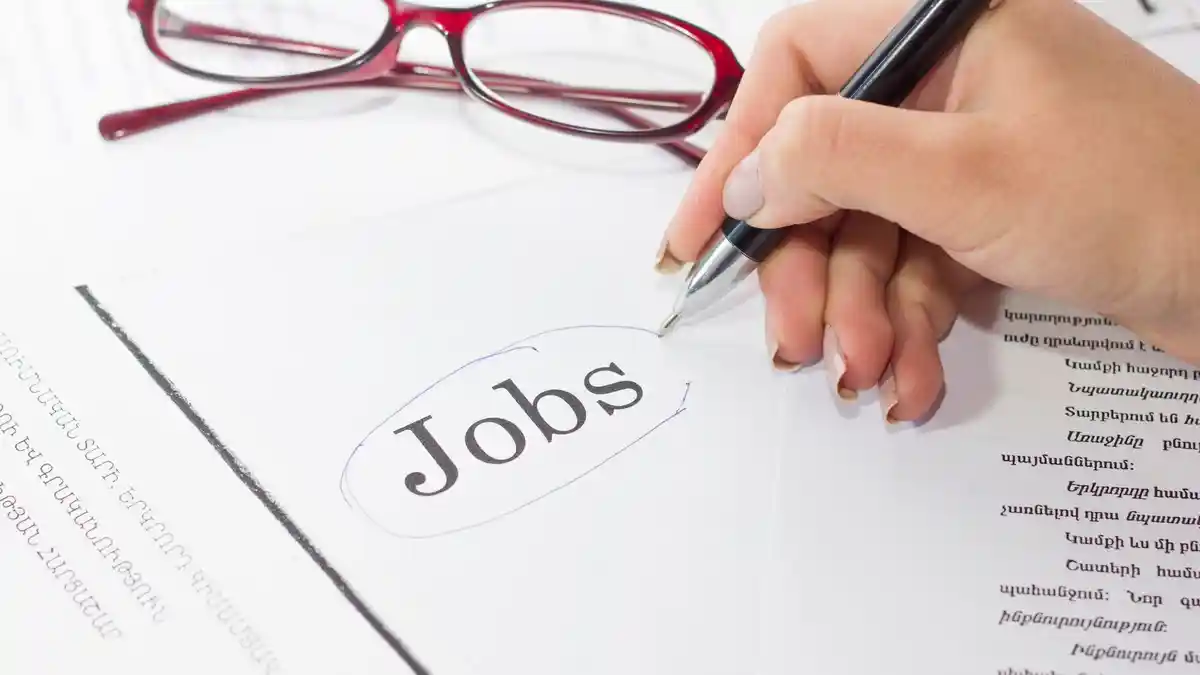 Lowongan Kerja Surabaya 13 Maret 2022: Staff Kantor Lulusan SMA, Serabutan dan Sopir B1